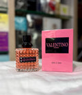 Donna Born in Roma de Valentino